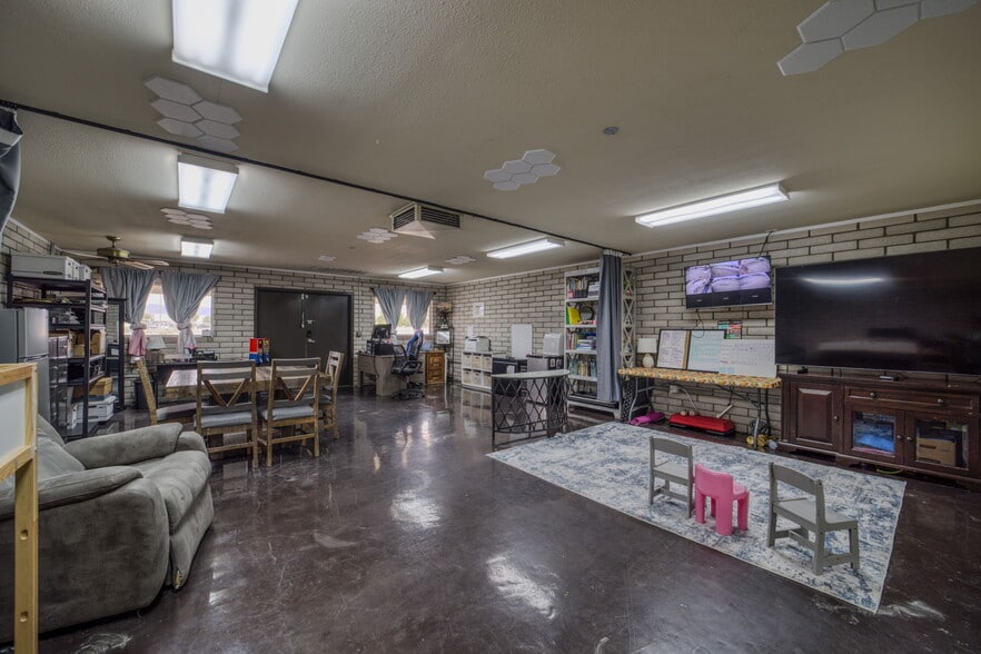 More Photos Of 5201 S Highway 95, Fort Mohave Storefront Retail Office For Sale