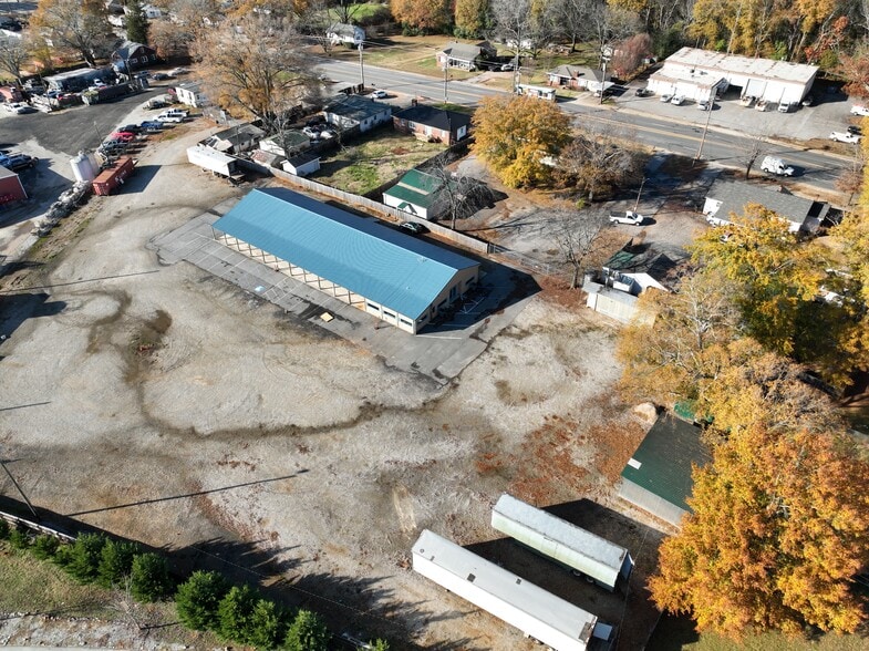 More Photos Of 11 Sulphur Springs Rd, Greenville Industrial For Lease
