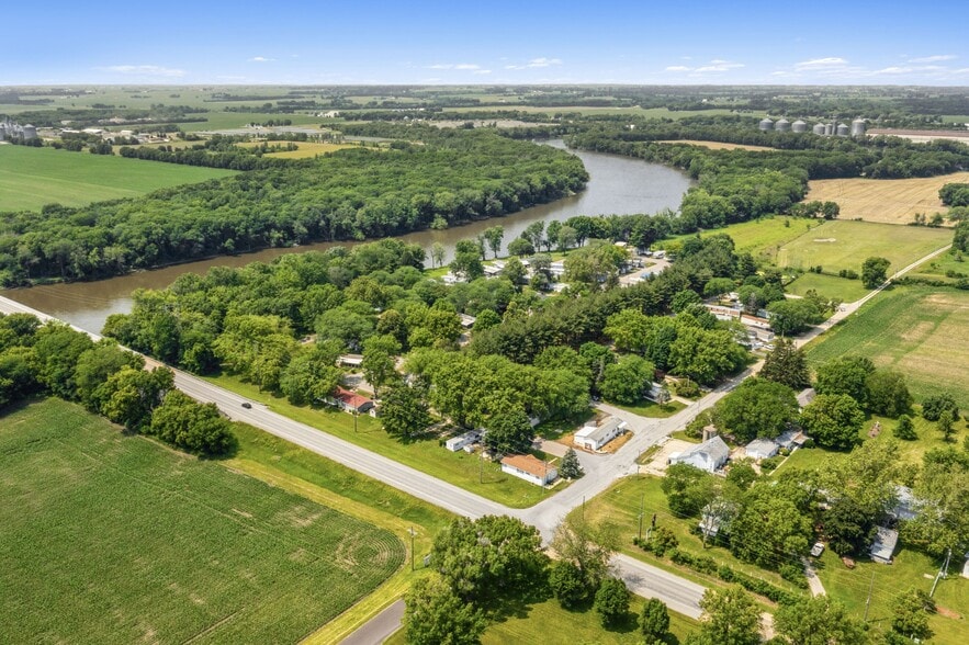 More Photos Of 900 Regan Rd, Rock Falls Manufactured Housing Mobile Home Park For Sale