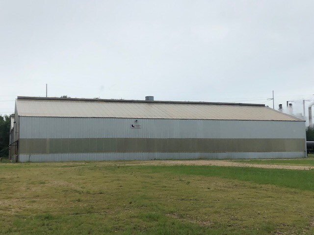 More Photos Of 1219 S Elm St, Hodge Service For Lease