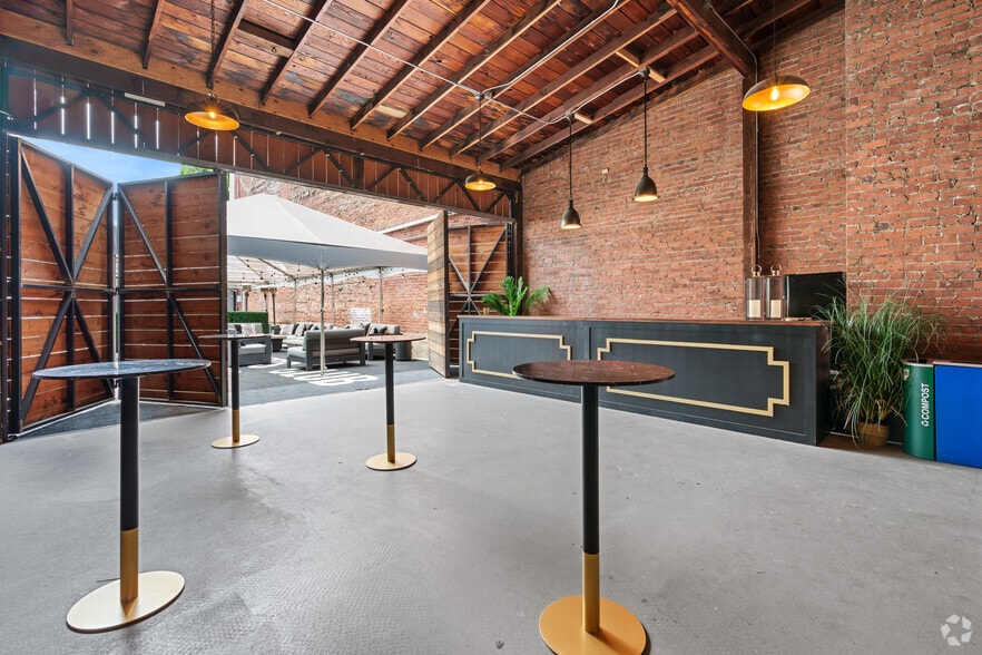 More Photos Of 460-464 9th St, San Francisco Loft Creative Space For Lease