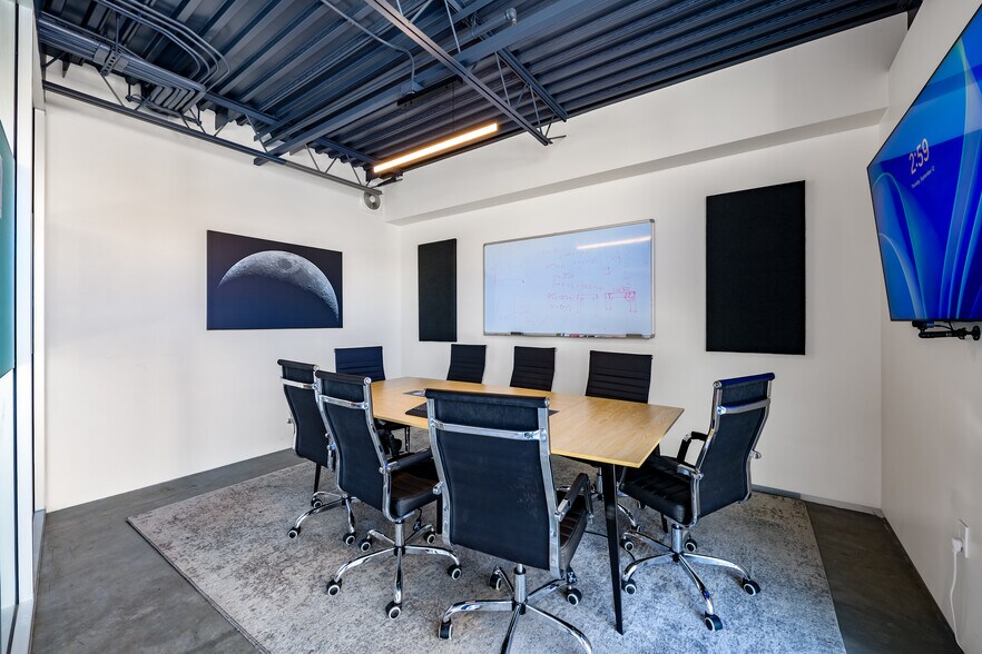 More Photos Of 601 Cypress Ave, Hermosa Beach Light Distribution For Lease