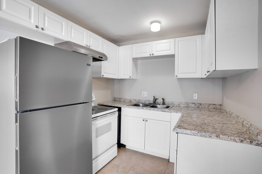 More Photos Of , Fort Myers Multifamily For Sale