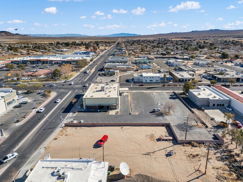 More Photos Of 101 W Ridgecrest Blvd, Ridgecrest Bank For Lease