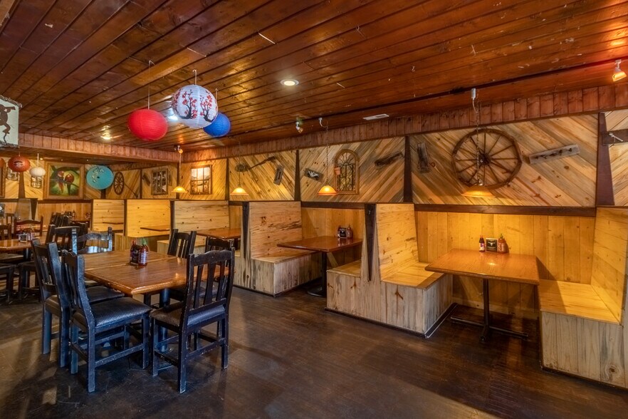 More Photos Of 920 Grand Ave, Grand Lake General Retail For Sale