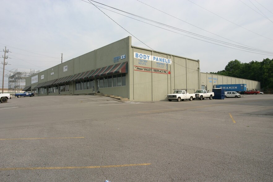 More Photos Of 478 Allied Dr, Nashville Distribution For Lease