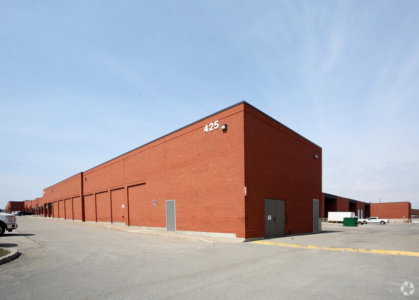 More Photos Of 425 Admiral Blvd, Mississauga Warehouse For Lease