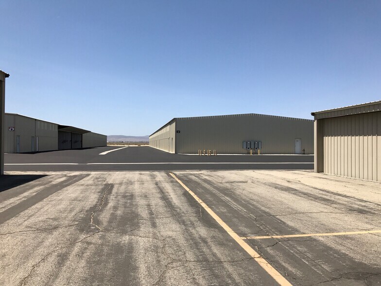 More Photos Of 4725 William J. Barnes Ave, Lancaster Airport For Lease