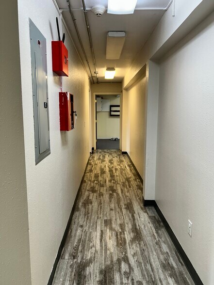 More Photos Of 1065 Tefft St, Corvallis Office For Lease