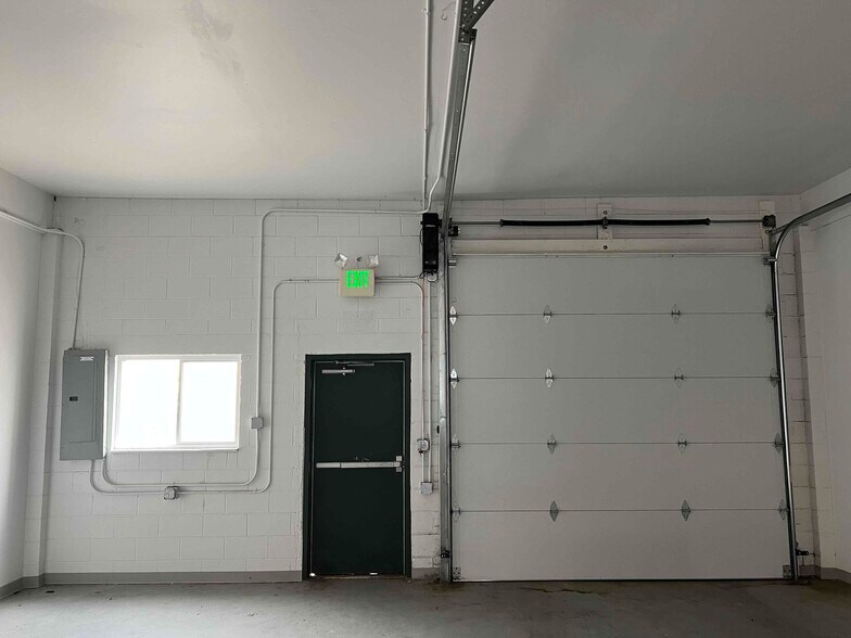 More Photos Of 4660-4696 Glencoe St, Denver Warehouse For Lease