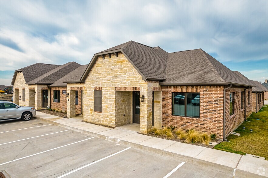 More Photos Of 2601 Little Elm Pky, Little Elm Medical For Sale