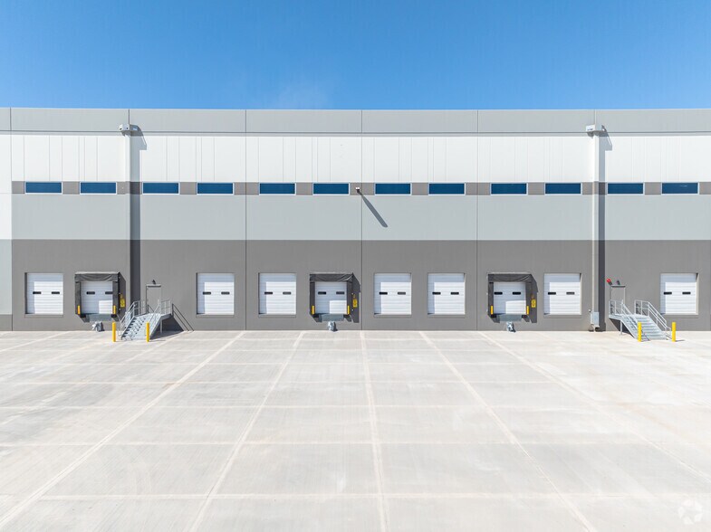 More Photos Of 24105 W Southern Ave, Buckeye Warehouse For Lease