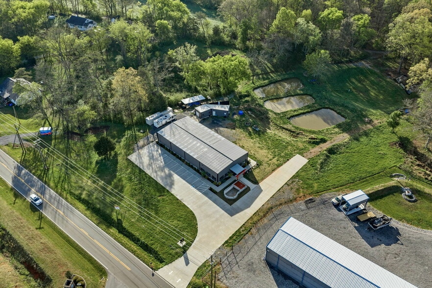 More Photos Of 2253 Boyds Creek Hwy, Sevierville Flex For Sale