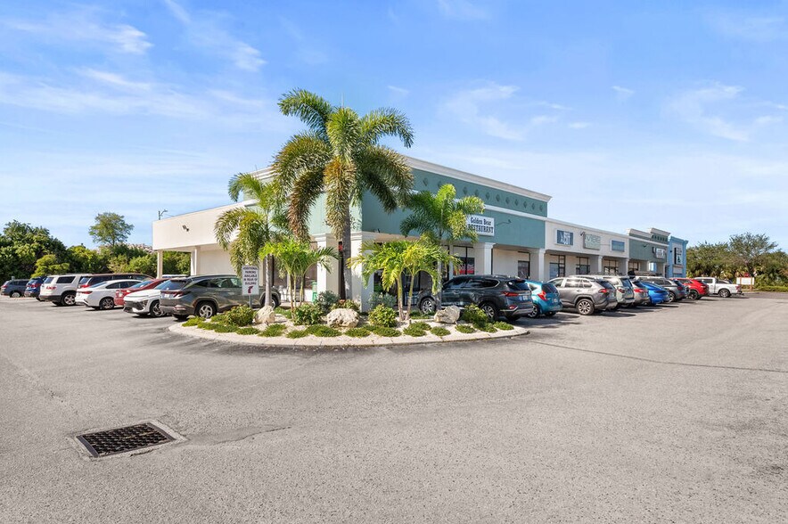 More Photos Of 12500 Starkey Rd, Largo Unknown For Lease