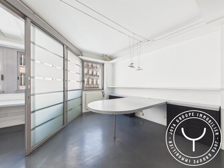 More Photos Of 27 Rue Joubert, Paris Office For Sale