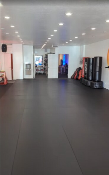 More Photos Of 330 E 4th St, Loveland Storefront Retail Office For Lease