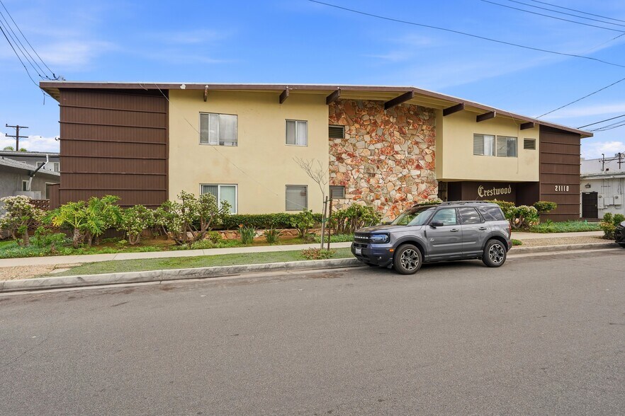 More Photos Of 21110 Wood Ave, Torrance Apartments For Sale