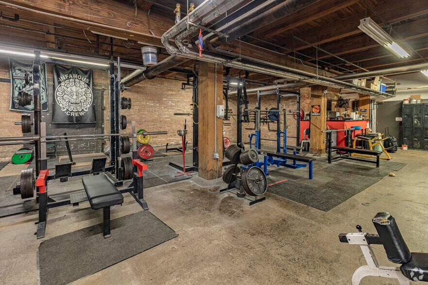 More Photos Of 1200 W 35th St, Chicago Office For Lease