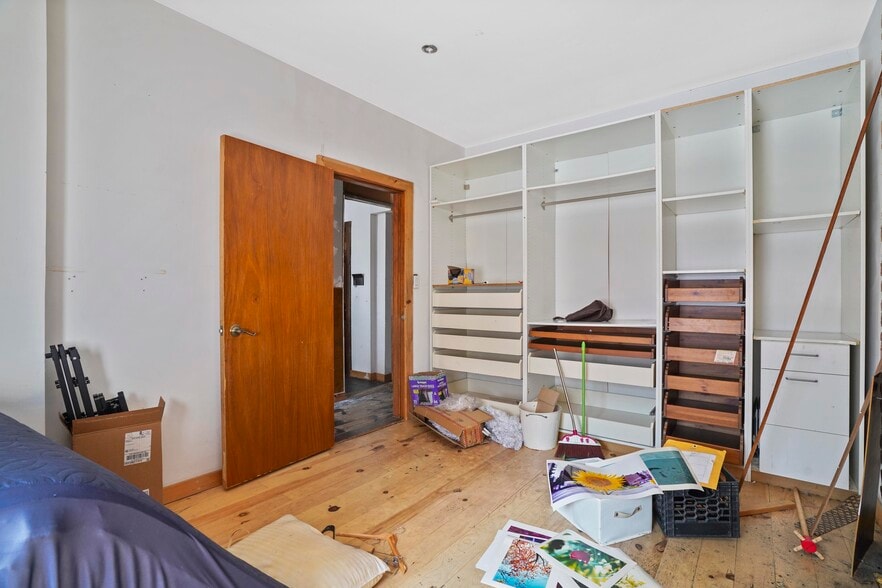 More Photos Of 296 Grand St, Brooklyn Apartments For Lease