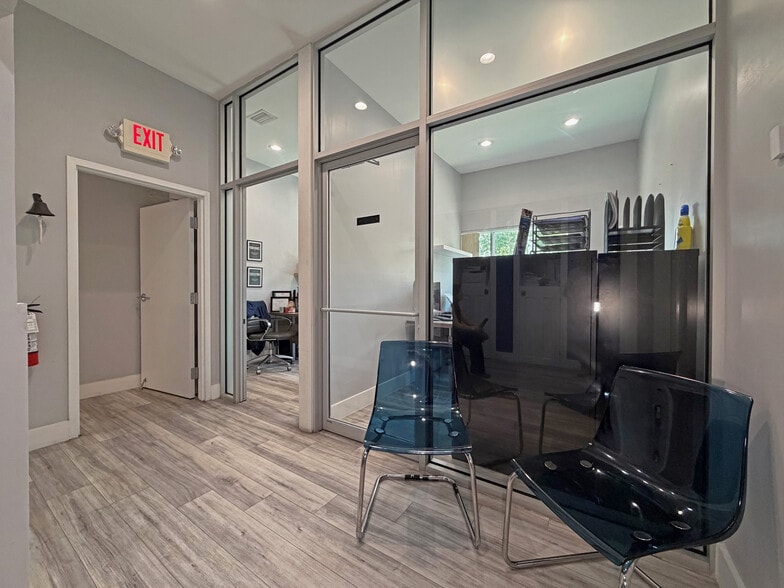 More Photos Of 10501 S Orange Ave, Orlando Light Manufacturing For Sale