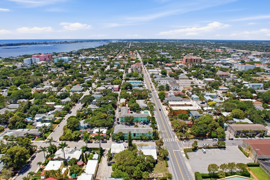 More Photos Of 320 N Federal Hwy, Lake Worth Hotel For Sale