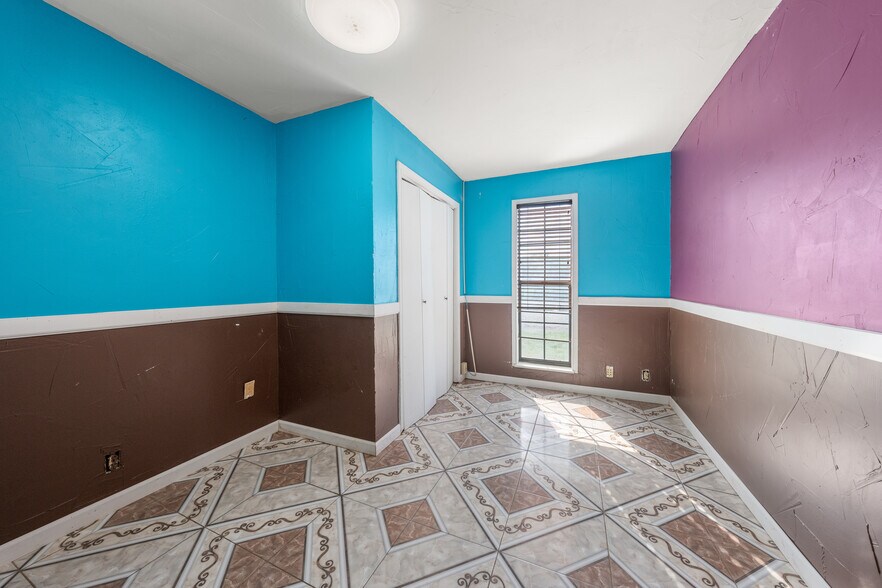 More Photos Of 3715 Bellmead Dr, Bellmead Office For Sale