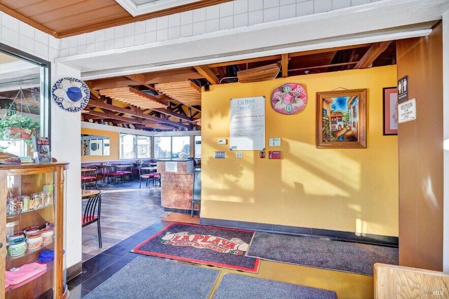 More Photos Of 760 S Main St, Fort Bragg Restaurant For Sale