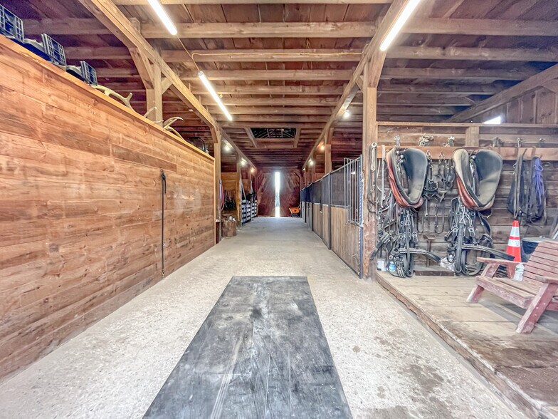 More Photos Of 668 Hollis Rd, Hollis Center Warehouse For Sale