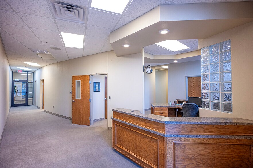 More Photos Of 3801 50th St, Lubbock Unknown For Lease