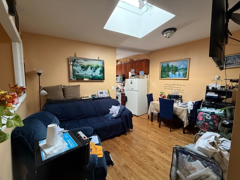 More Photos Of 18413 140th Ave, Springfield Gardens Multifamily For Sale