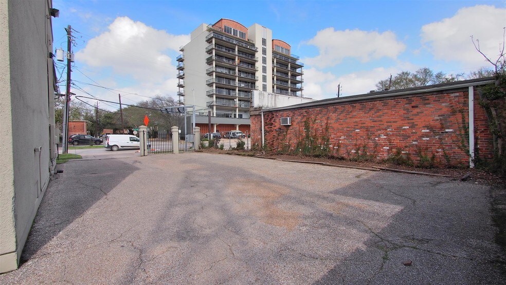 More Photos Of 315 W Alabama St, Houston Loft Creative Space For Sale