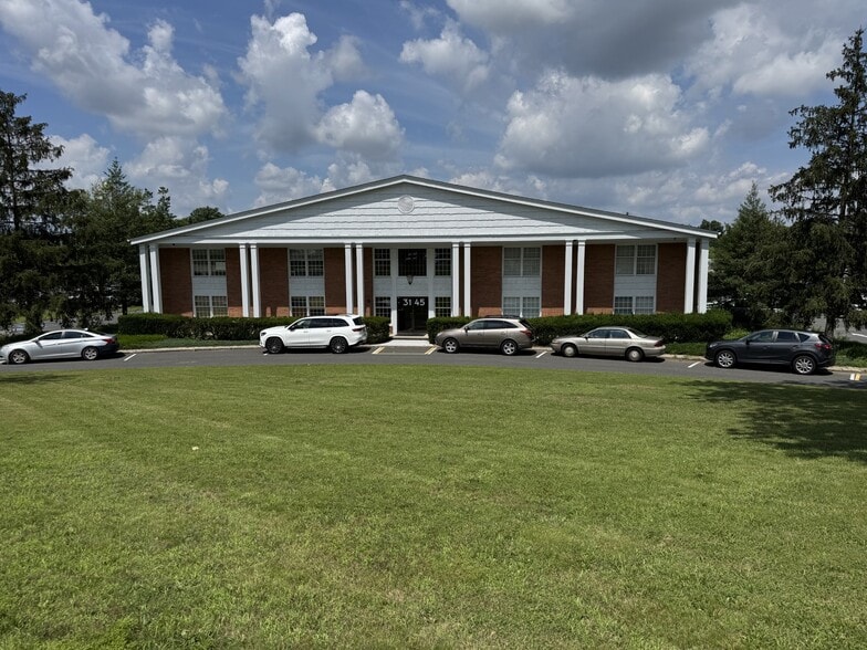 Primary Photo Of 3145 Bordentown Ave, Parlin Showroom For Sale