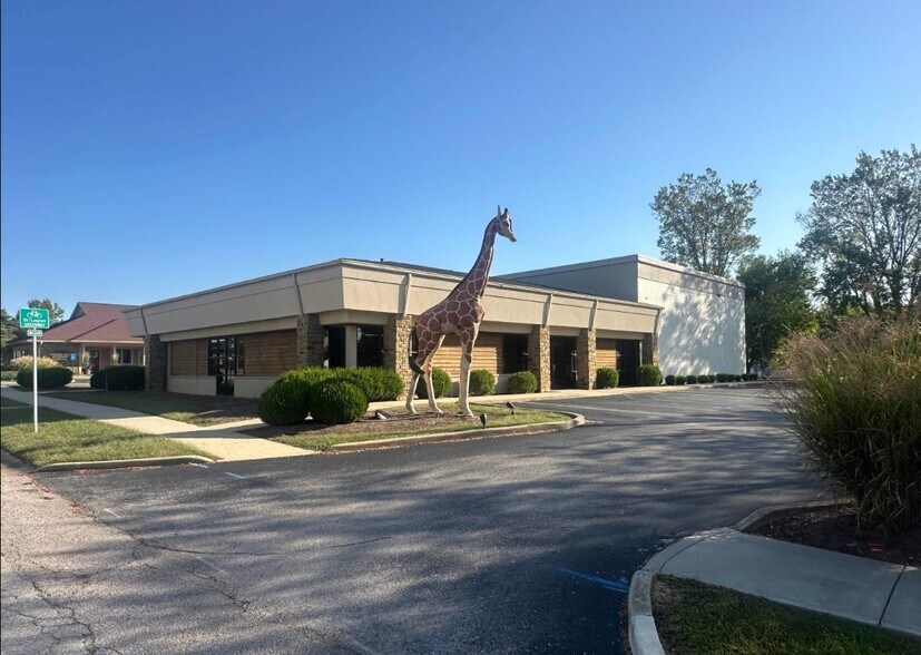 Primary Photo Of 4505 E 3rd St, Bloomington Sports And Entertainment For Sale