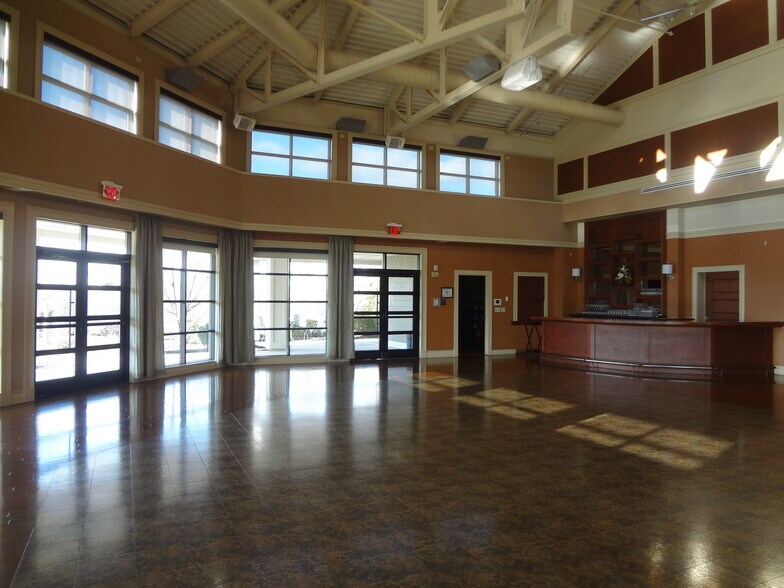 More Photos Of 5533 Chappell Crossing Blvd, West Chester Restaurant For Sale