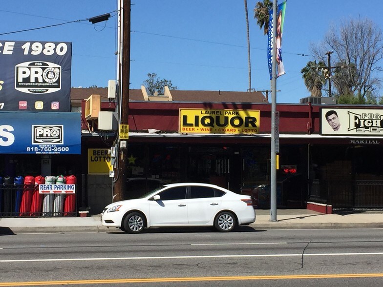 More Photos Of 4407-4411 Laurel Canyon Blvd, Studio City Storefront For Lease