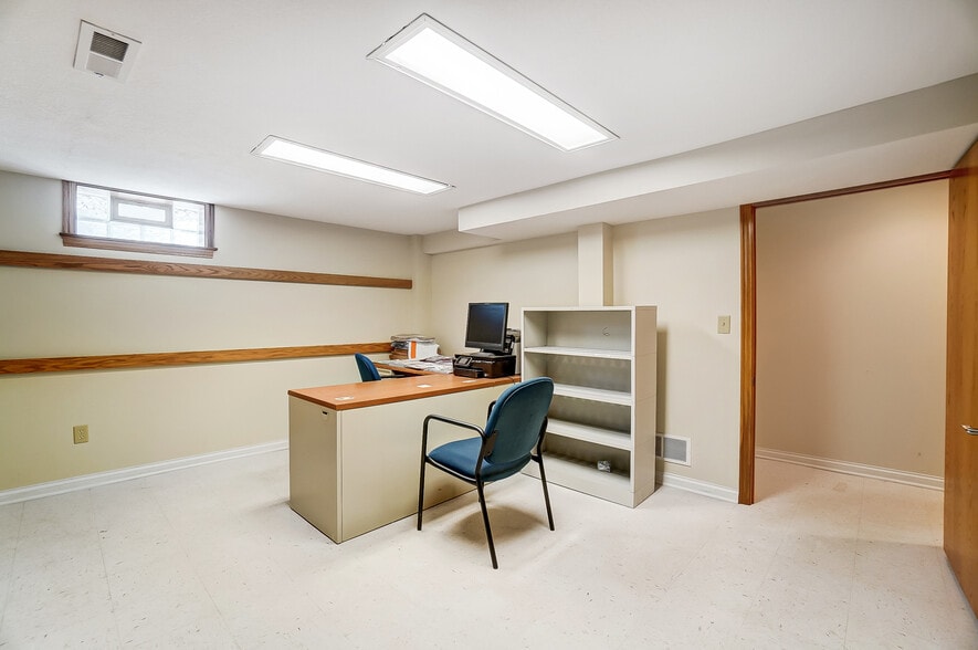 More Photos Of 4961 Cemetery Rd, Hilliard Loft Creative Space For Sale