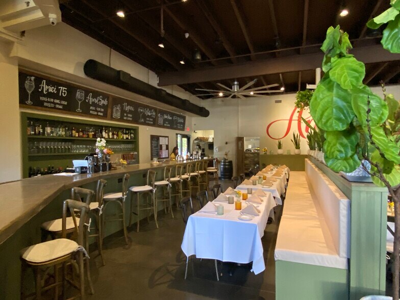 More Photos Of 7899 Cottage Hill Rd, Mobile Restaurant For Sale