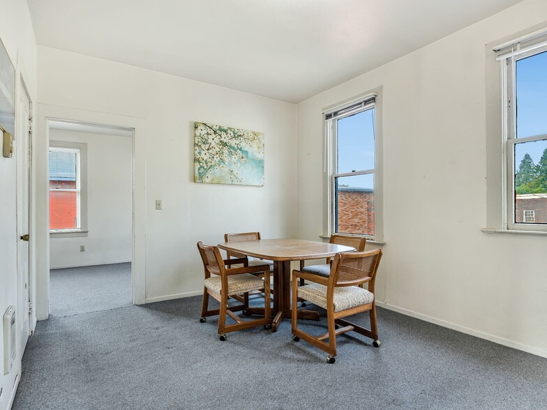 More Photos Of 1178 Franklin Ave, Astoria Office For Sale