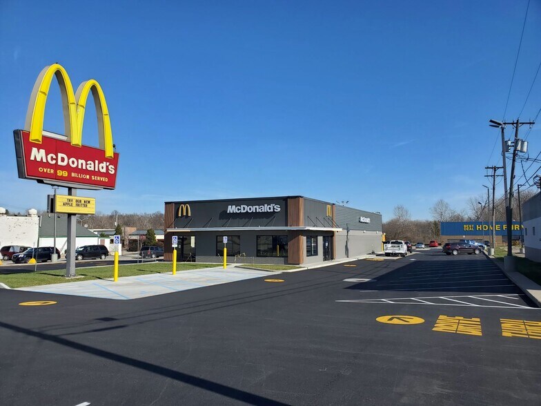 More Photos Of 1716-1914 S Scatterfield Rd, Anderson Unknown For Lease