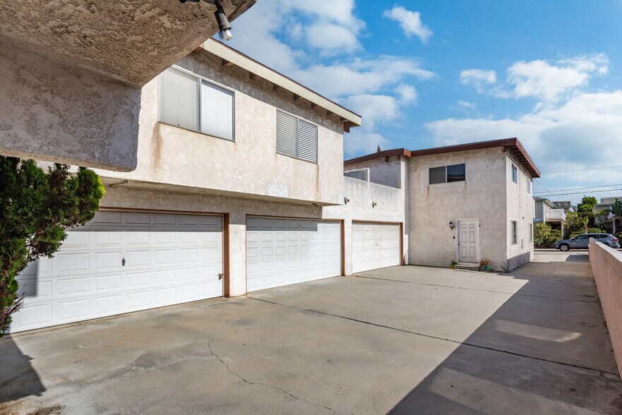 More Photos Of 2013 Ruhland Ave, Redondo Beach Apartments For Sale