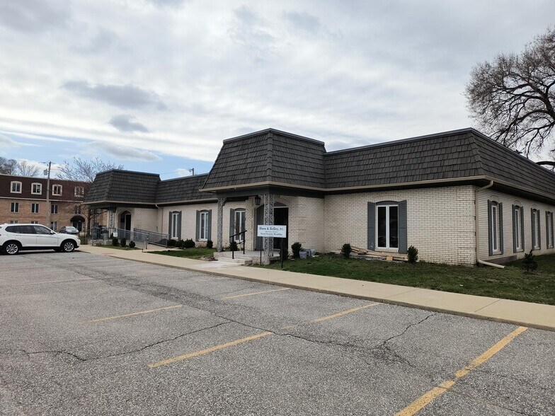 More Photos Of 9013 Indianapolis Blvd, Highland Medical For Lease