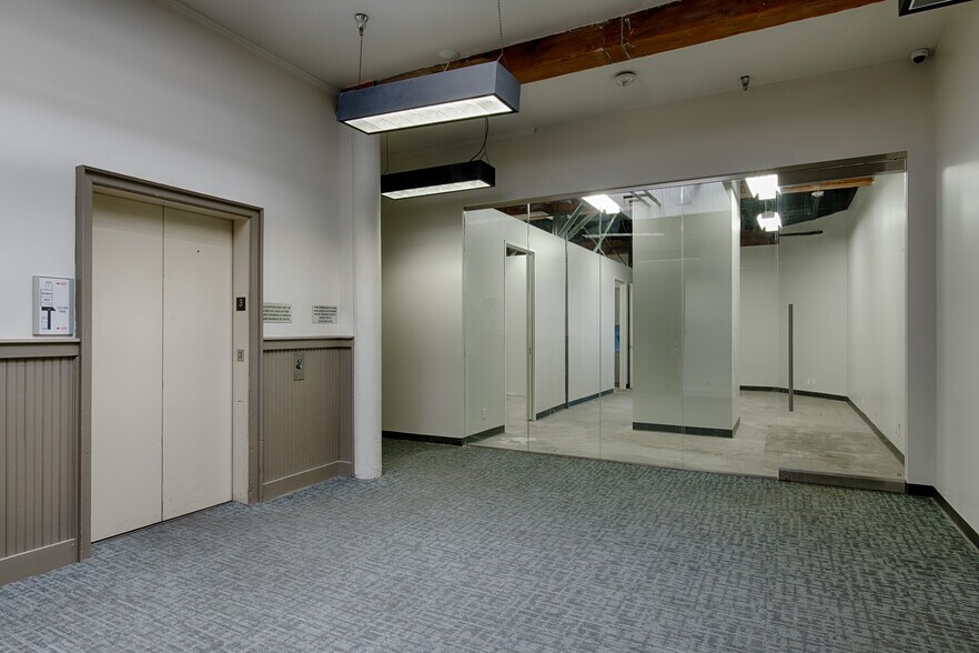 More Photos Of 311 N Market St, Dallas Loft Creative Space For Lease