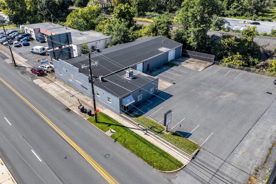 More Photos Of 1180 S Cameron St, Harrisburg Light Manufacturing For Sale