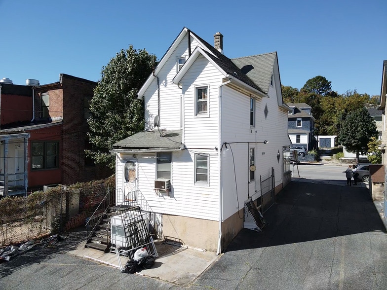 More Photos Of 5447 Belair Rd, Baltimore Storefront Retail Office For Sale