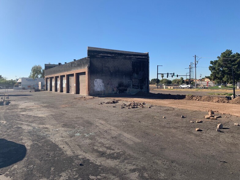 More Photos Of 6136 W Glendale Ave, Glendale Auto Repair For Sale