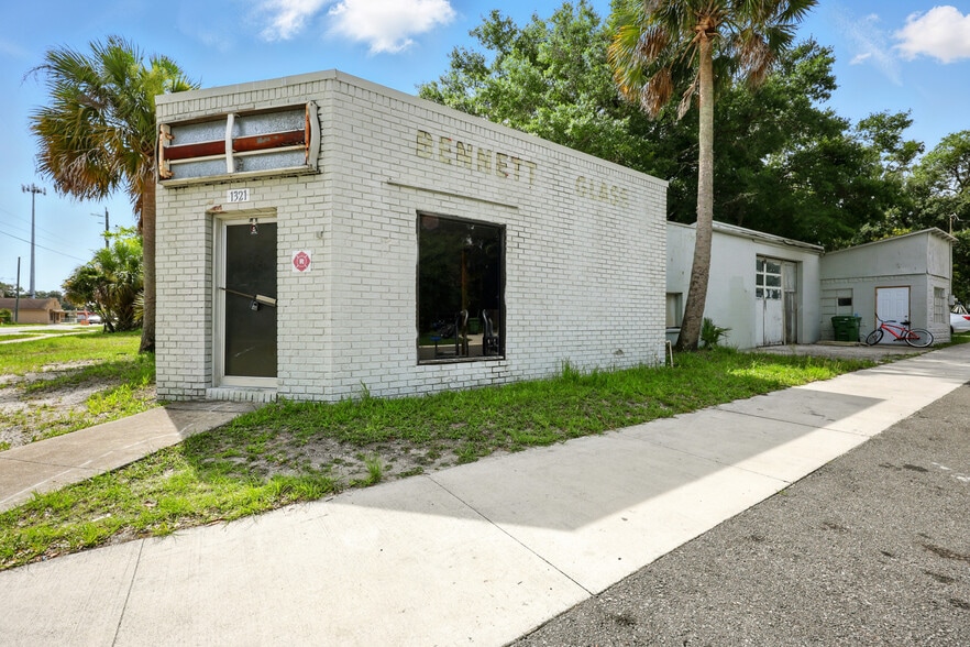 More Photos Of 1321 St Johns Ave, Palatka Service For Sale