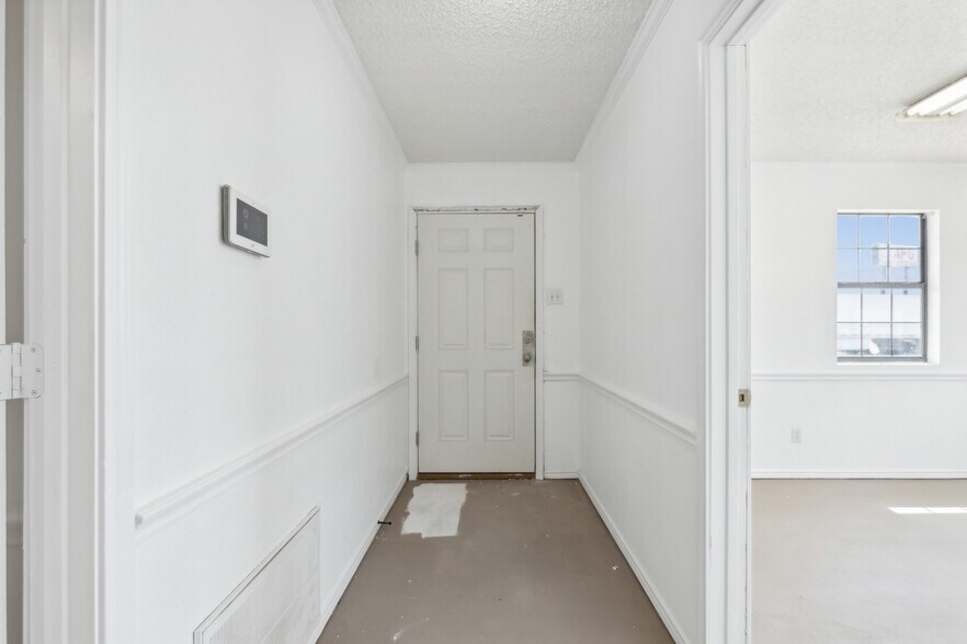 More Photos Of 113 Coad St, Fort Worth Office For Lease