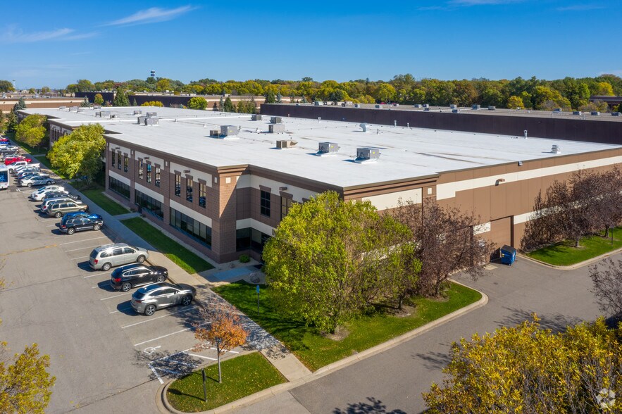 More Photos Of 131 N Cheshire Ln, Minnetonka Light Manufacturing For Lease