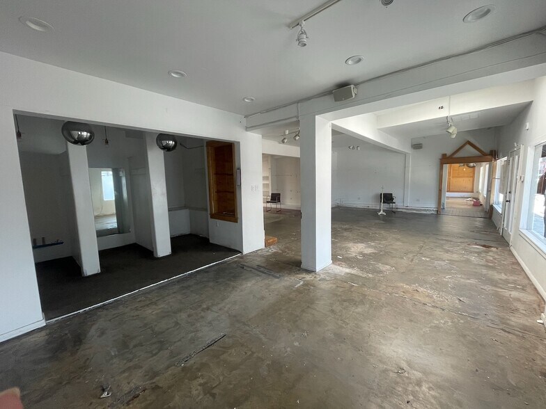 More Photos Of 1321-1325 Abbot Kinney Blvd, Venice Freestanding For Sale