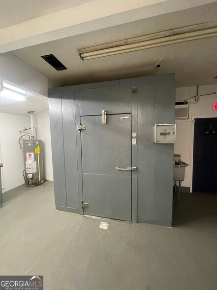 More Photos Of 406 N Piedmont Ave, Rockmart Restaurant For Sale